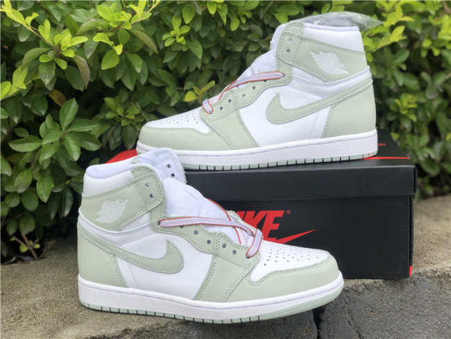 Jordan 1 High OG Seafoam (W)