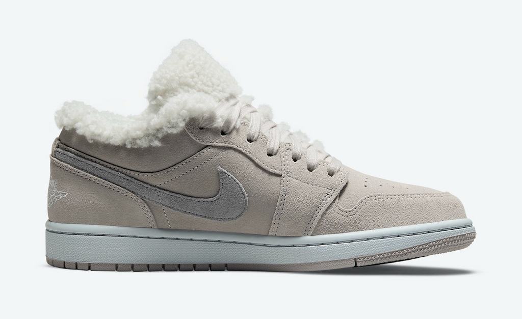 Jordan 1 Low SE Sherpa Fleece (W)