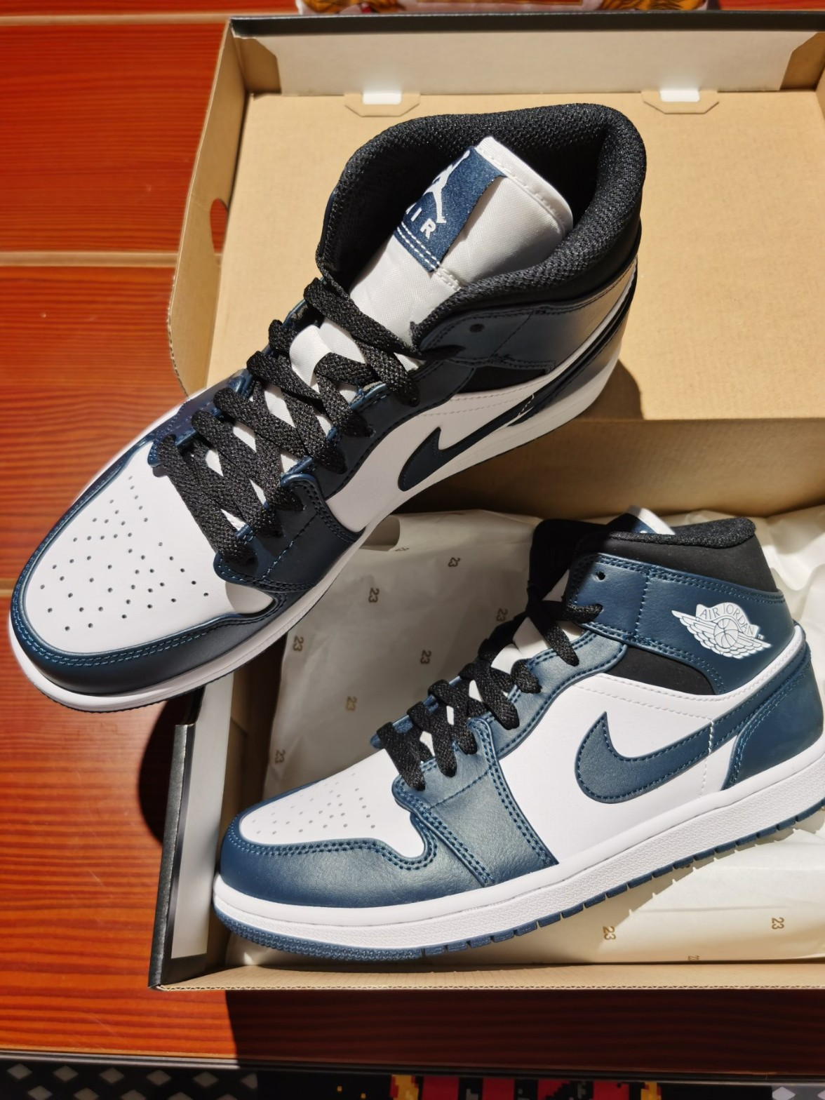 Jordan 1 Mid Armory Navy
