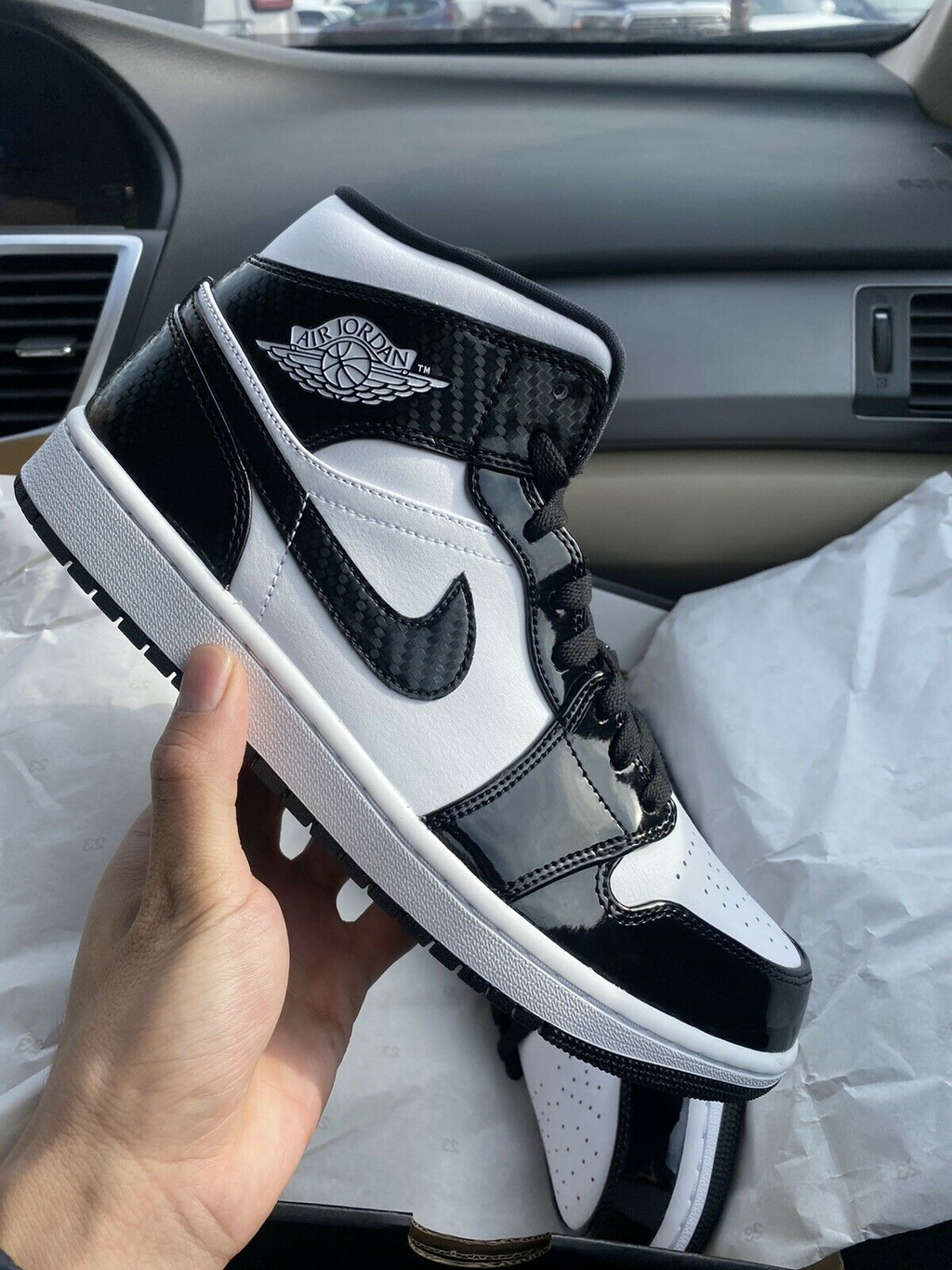 Air Jordan 1 Mid Carbon Fiber