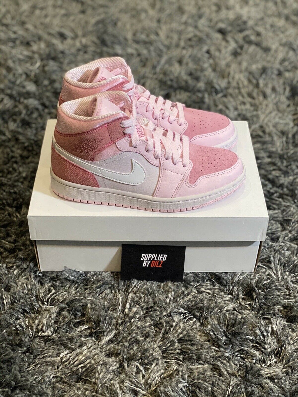 Jordan 1 Mid Digital Pink (W)
